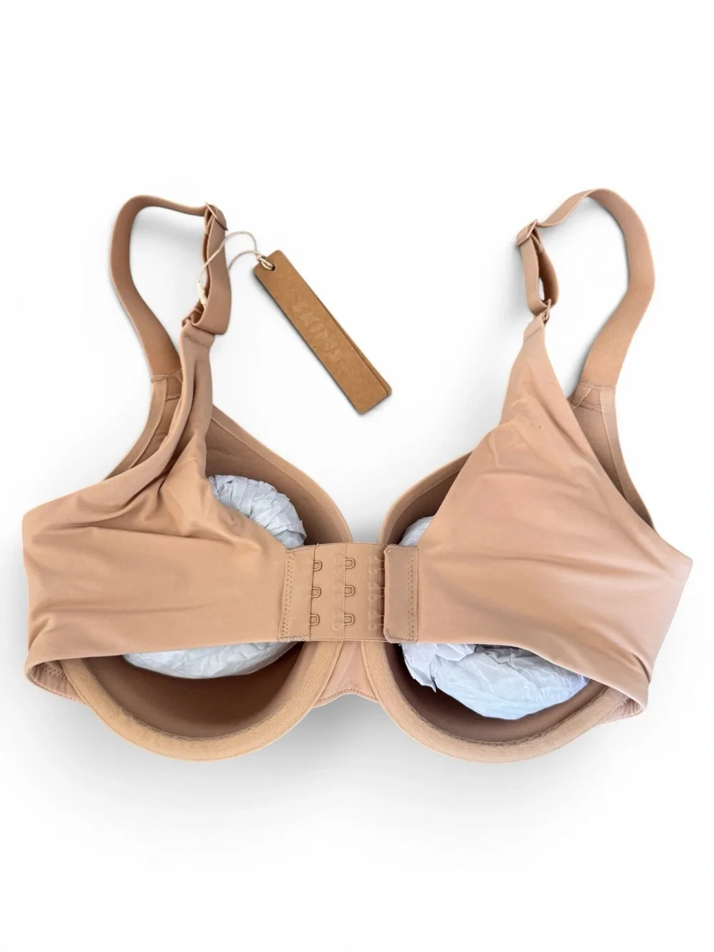 SKIMS Nude Underwire Smooth Scoop Bra - Picture 6 of 7